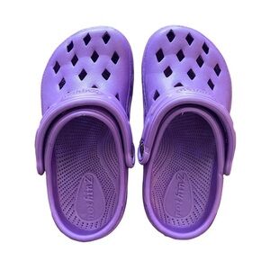 NWOT NothinZ purple waterproof closed-toe slip-on outdoor clogs shoes